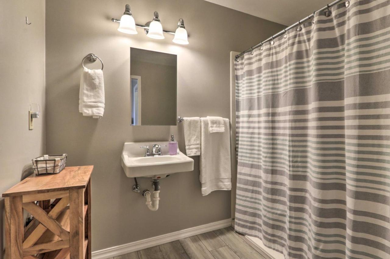 Centrally Located South Hill Apartment With Smart Tv Spokane Extérieur photo